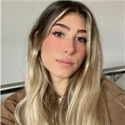 Profesora de Inglés da clases hasta 4 ESO